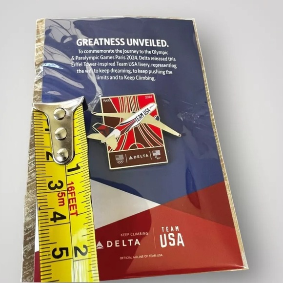 Team USA Delta Air Lines Collectible Pin & Delta Pilot Card A350 No.63 New - Picture 14 of 16